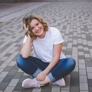 Meet your Posher, Anna